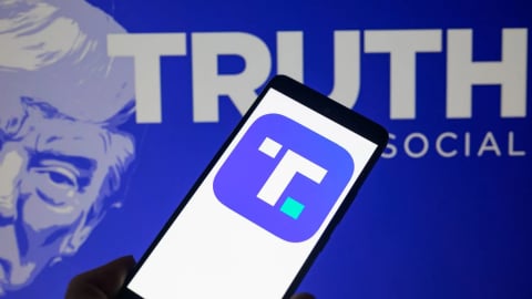 Mua vào 2 tỷ USD Bitcoin, cổ phiếu công ty truyền thông của TT Trump tăng vọt