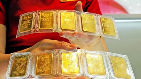 Giá vàng giảm, người mua vàng miếng SJC lỗ ra sao?
