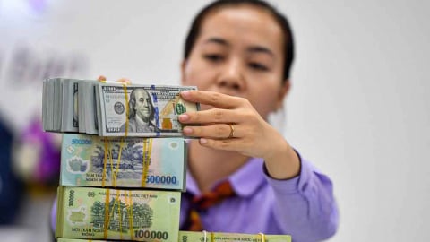Tỷ giá liên tục tăng nóng, nỗi lo cho chặng đường cuối năm 
