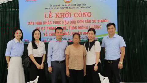 Từ con số đến con chữ: Hành trình nối dài  của tình yêu với tài chính