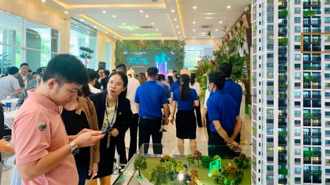 Giấc mơ an cư ngày càng xa vời với người trẻ
