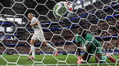 World Cup bùng nổ bàn thắng, nhà cái ‘trả giá’ đắt