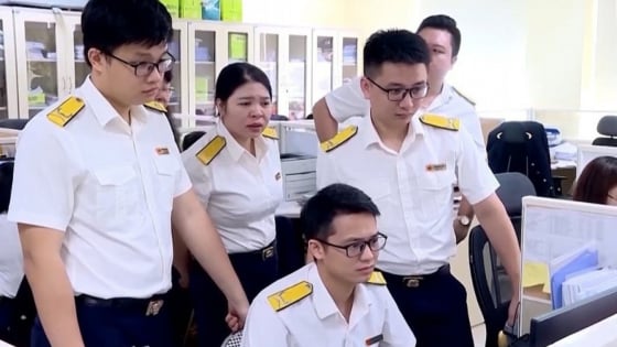 Bị nghi ngờ trốn thuế, cơ quan thuế vào kiểm tra các tài khoản ngân hàng 