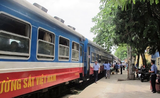 Đường sắt dừng chạy tàu tuyến Hà Nội - Lào Cai