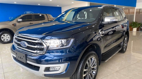 Ford Everest 2020 về đại lý, sẵn sàng tới tay khách hàng để đón Tết