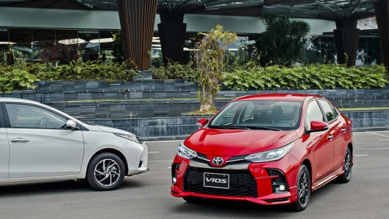 Chạy đua giành 'ngôi vương' cuối năm: Toyota Vios, Hyundai Accent giảm giá hàng chục triệu đồng