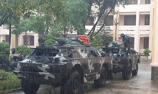 Xe đặc chủng nào tham gia ứng phó cơn bão số 4 (bão Noru) tại Đà Nẵng?