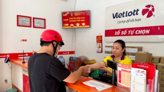 Độc đắc Vietlott chạm 300 tỷ đồng, người TP.HCM đổ xô săn giải lớn