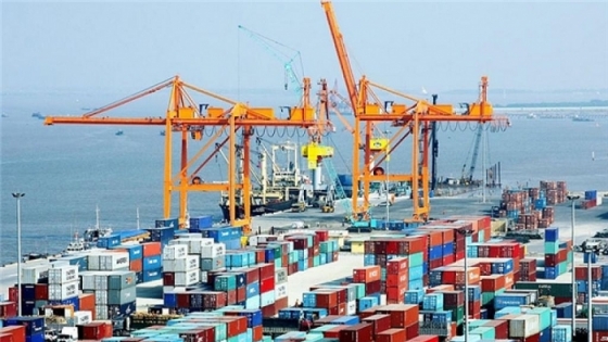 Tăng trưởng Việt Nam dễ bị ảnh hưởng bởi nhu cầu xuất khẩu giảm trong năm 2023