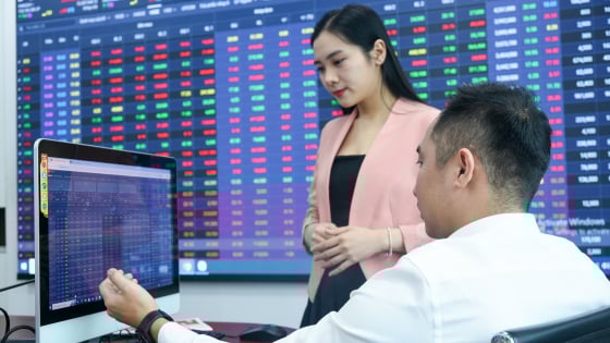 VN-Index giữ vững sắc xanh, khối ngoại 'quay xe' bán ròng