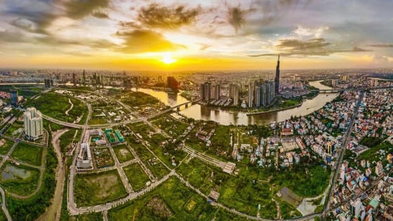 Tăng cung và giảm giá BĐS: Bài toán khó khi DN bị phạt vì lỗi 'trên trời rơi xuống'
