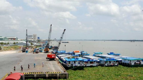 Đồng Tháp cần hơn 5.000 tỷ đồng đầu tư 12 cảng biển