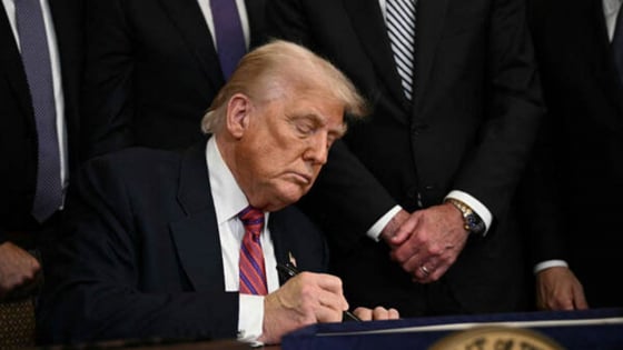 Tổng thống Mỹ Donald Trump ban hành đạo luật tiền số