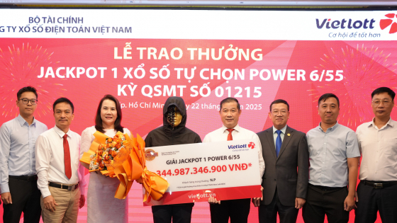 Tâm sự của người trúng giải Vietlott lớn nhất lịch sử Việt Nam
