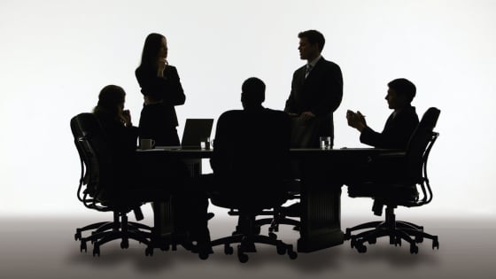 Chủ tịch vướng lao lý, nhóm lãnh đạo Chứng khoán Hòa Bình 'rút ruột' 6.000 tỷ đồng