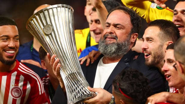 Tỷ phú Evangelos Marinakis: Lối sống giản dị và bài học tài chính từ chiếc iPhone 7