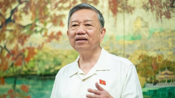 ‘Ngân hàng được cấp phép hoạt động, nếu đổ vỡ thì không thể vô trách nhiệm với dân’
