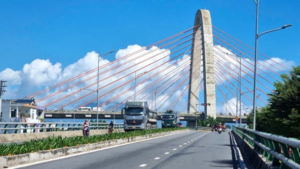 Trung Nam bế tắc vì cầu vượt 2.000 tỷ dùng 10 năm chưa quyết toán
