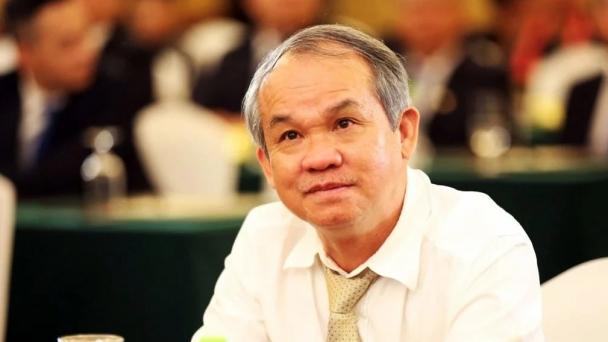 Nhà Bầu Đức 'đảo' 100 triệu cổ phiếu HAG: Bố mua vào, con gái bán ra