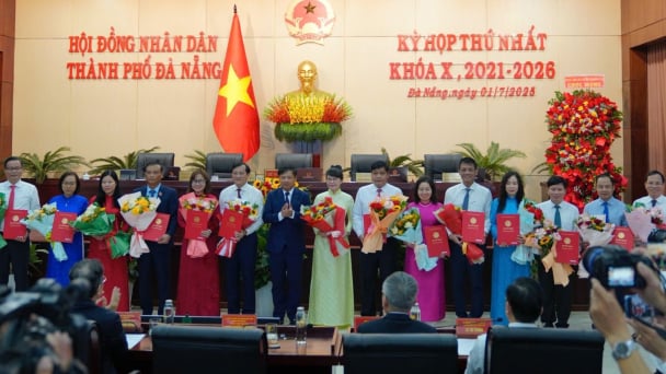 Ngày đầu vận hành bộ máy mới, Đà Nẵng bổ nhiệm loạt giám đốc sở, ngành