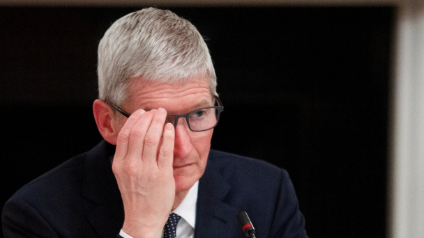 AI đe dọa vị thế iPhone, Apple đối mặt với áp lực chưa từng có