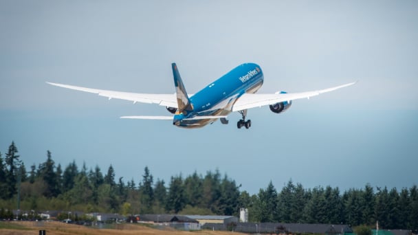 Vietnam Airlines thu hơn 1 tỷ USD trong quý II