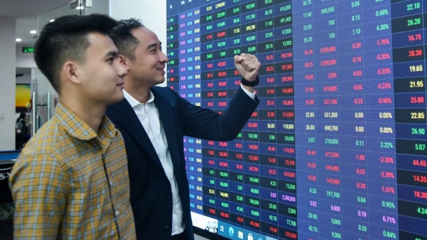 Nhiều mã cổ phiếu 'ngược dòng' khi thị trường điều chỉnh