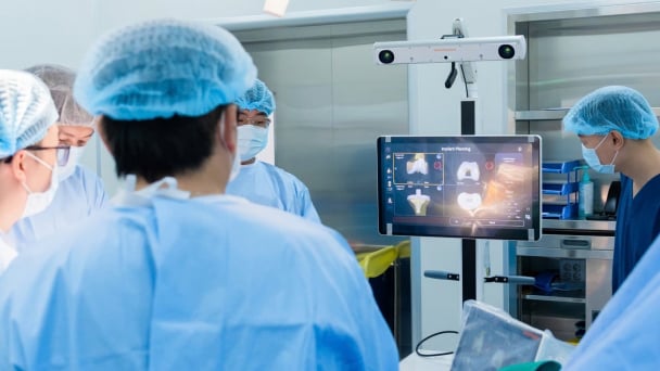 Thay khớp bằng robot ngay tại Phú Quốc với chi phí như mổ thông thường