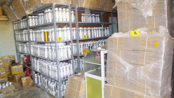 'Công xưởng' nước hoa giả lớn nhất Bình Phước bị triệt phá