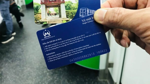 Sắp thanh toán vé tàu điện qua thẻ ngân hàng