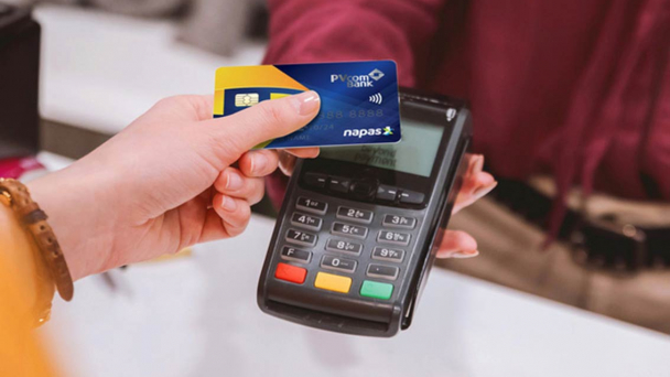 Thẻ ATM từ bị 'khai tử', tiền trong tài khoản ngân hàng về đâu?