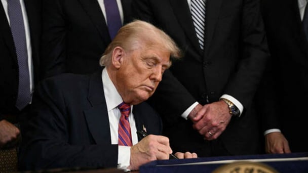 Tổng thống Mỹ Donald Trump ban hành đạo luật tiền số