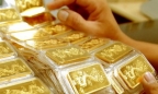 Giá vàng thế giới nghịch chiều trong nước, nhiều yếu tố khiến vàng hấp dẫn nhà đầu tư