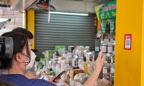 Đà Nẵng - Khi người dân đi chợ không cần tiền mặt
