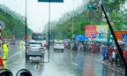 Hàng nghìn người dân Hải Phòng đội mưa tiễn đưa Phó Thủ tướng Lê Văn Thành