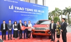 Quỹ Toyota Việt Nam tặng xe Hilux cho Ban ATGT tỉnh Tuyên Quang