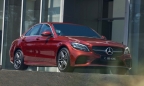 Mercedes-Benz C 180 AMG giá 1,5 tỷ đồng có gì cạnh tranh VinFast Lux A2.0?