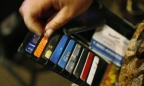 Cảnh báo rủi ro nợ xấu từ dịch vụ rút tiền mặt, đáo hạn thẻ tín dụng