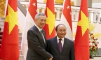 Thủ tướng khuyến khích doanh nghiệp Singapore tham gia sâu vào cổ phần hóa DNNN