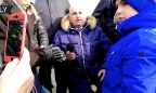 Vụ cháy ở Nga: Phó thống đốc Kemerovo quỳ gối trước người nhà nạn nhân