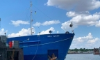 Ukraine thả thủy thủ đoàn nhưng vẫn giam giữ tàu chở dầu Nga
