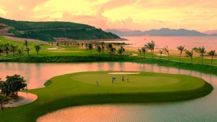 Ảnh đẹp về những sân golf bên biển nổi tiếng Việt Nam