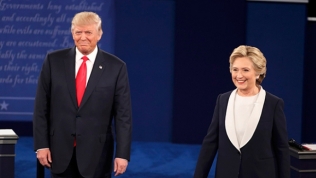 Trump - Hilary đấu vòng hai: Tâm điểm 'đạo đức chính khách'