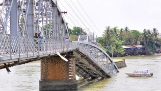Sập cầu Ghềnh, Đồng Nai: Tê liệt 9 chuyến tàu Bắc – Nam
