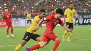Người hâm mộ Việt Nam sang Malaysia xem trận chung kết lượt đi sẽ được hỗ trợ ngoại giao
