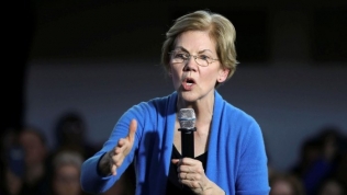 Sau tỷ phú Bloomberg, đến lượt Thượng nghị sỹ Elizabeth Warren rời cuộc đua vào Nhà Trắng