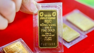 Giá vàng vượt ngưỡng 56 triệu đồng mỗi lượng