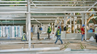 TP HCM: Công nhân thi công xây dựng phải có thẻ xanh Covid