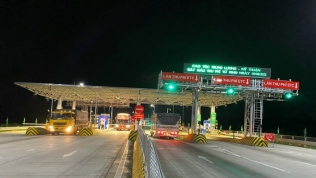 Sau 48 giờ thu phí, lượng xe vào cao tốc Trung Lương - Mỹ Thuận giảm 34%