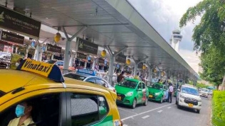 Chấn chỉnh nạn taxi chèo kéo, làm giá ở sân bay Tân Sơn Nhất